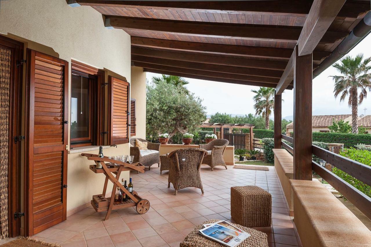 קוסטונאצ'י Villa Baia Verde מראה חיצוני תמונה